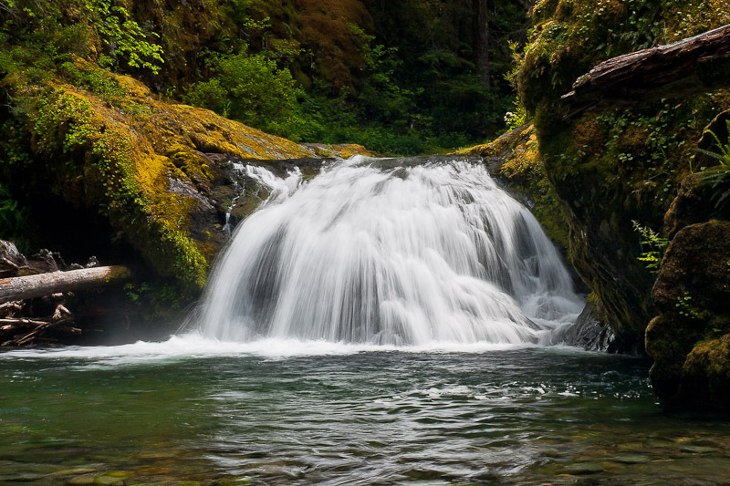 Blue Hole Falls, Oregon, United States World Waterfall Database